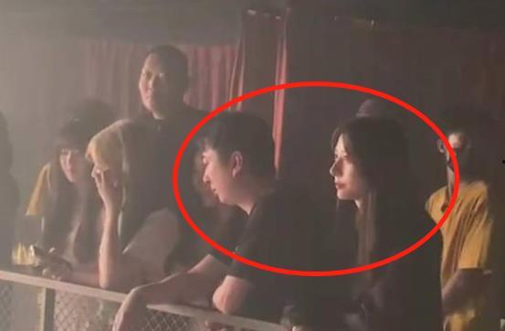 网红直播吃瓜入口在哪,入口瞬间揭秘  第3张